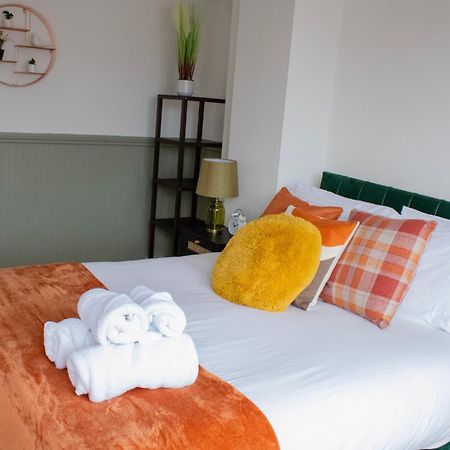Harvard House, Stylish 3 Bedroom House In Solihull 5 Mins To The Nec, Bhx ,Jlr With Free Parking Birmingham Esterno foto