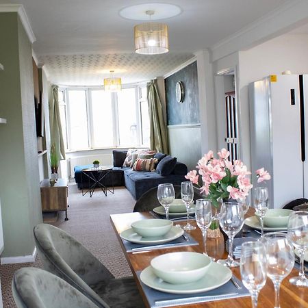 Harvard House, Stylish 3 Bedroom House In Solihull 5 Mins To The Nec, Bhx ,Jlr With Free Parking Birmingham Esterno foto
