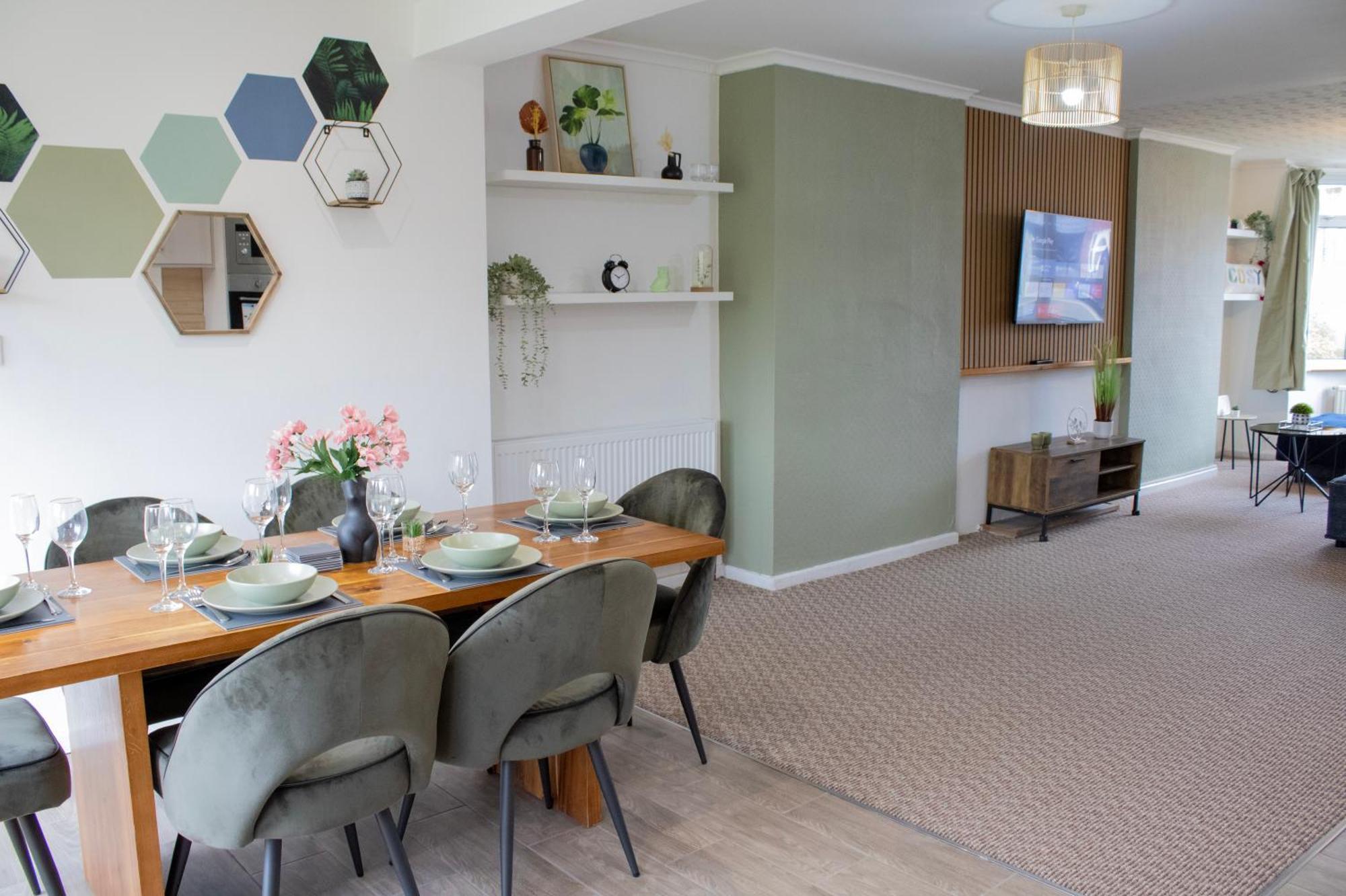 Harvard House, Stylish 3 Bedroom House In Solihull 5 Mins To The Nec, Bhx ,Jlr With Free Parking Birmingham Esterno foto