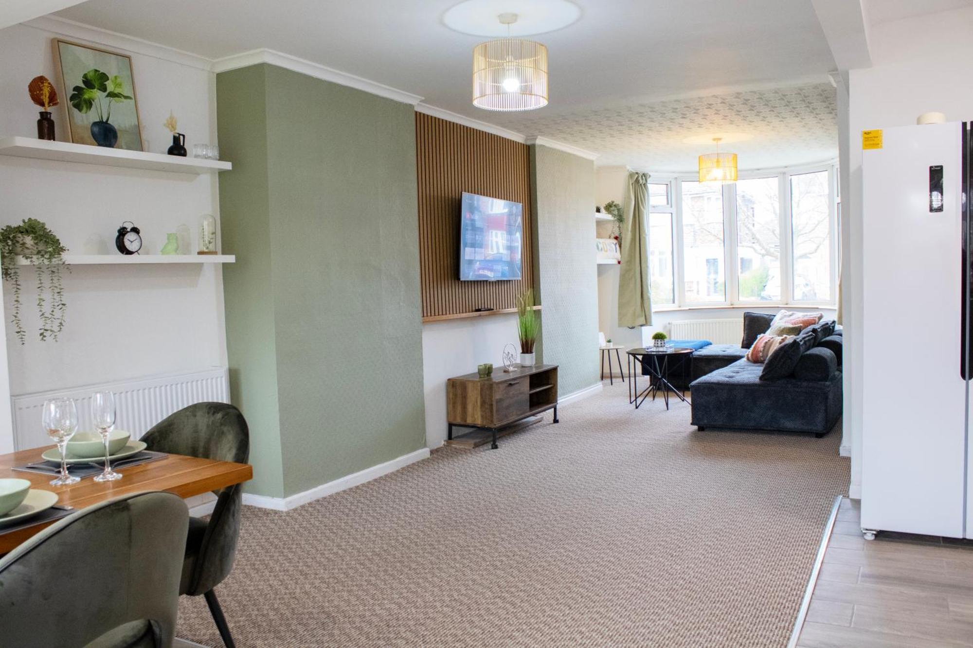 Harvard House, Stylish 3 Bedroom House In Solihull 5 Mins To The Nec, Bhx ,Jlr With Free Parking Birmingham Esterno foto